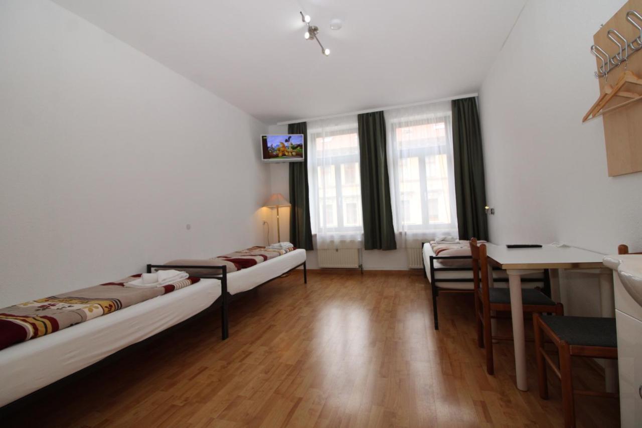 Апарт-отель Space Im Campus Der Jvp Schule *