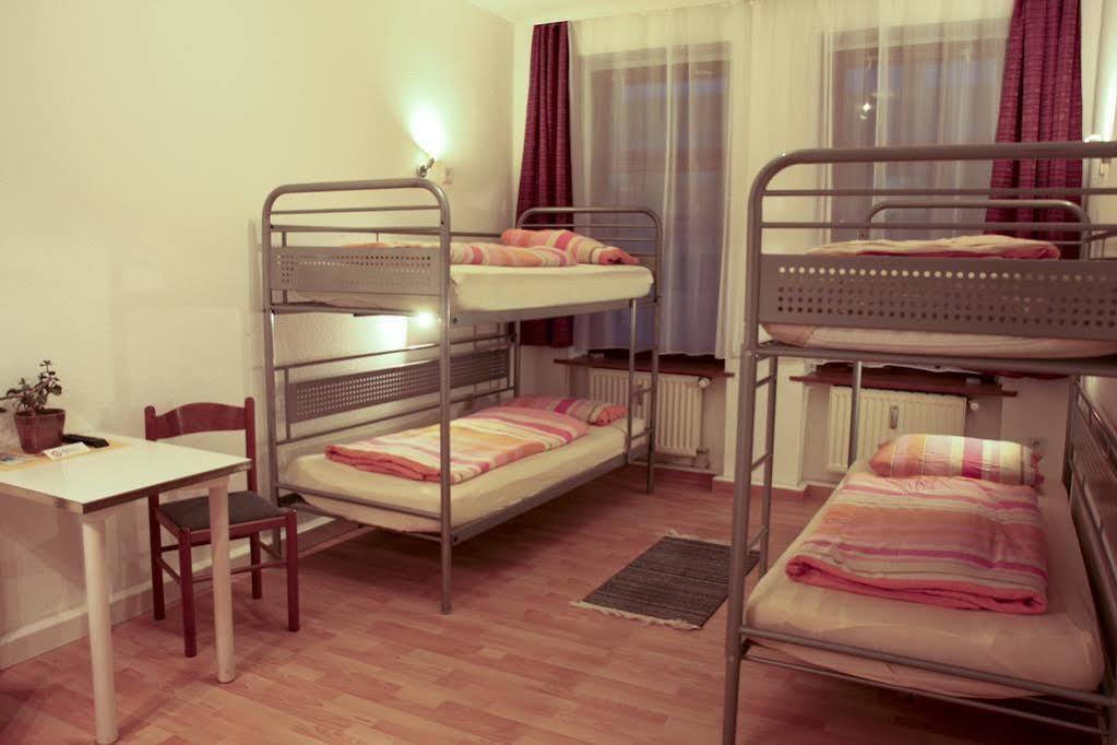 Space Im Campus Der Jvp Schule Lejlighedshotel