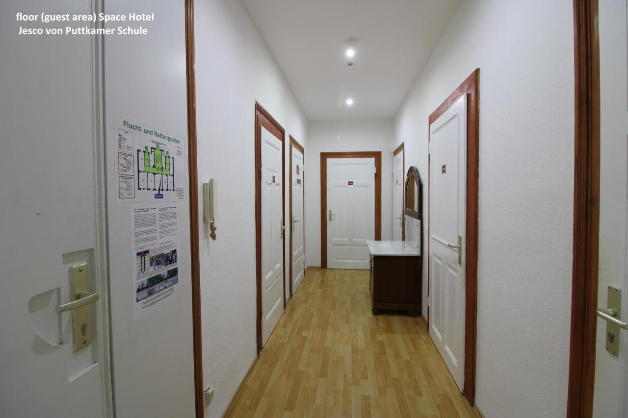 Space Im Campus Der Jvp Schule Lejlighedshotel